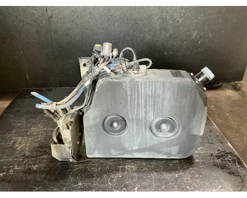 FREIGHTLINER M2 106 DEF Tank