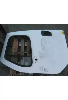 FREIGHTLINER M2 106 DOOR ASSEMBLY, FRONT