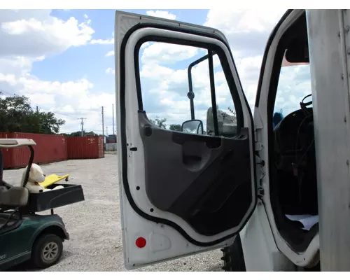 FREIGHTLINER M2 106 DOOR ASSEMBLY, FRONT
