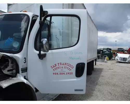FREIGHTLINER M2 106 DOOR ASSEMBLY, FRONT