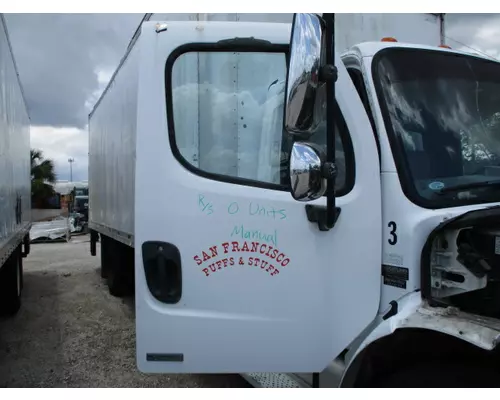 FREIGHTLINER M2 106 DOOR ASSEMBLY, FRONT