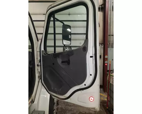 FREIGHTLINER M2 106 DOOR ASSEMBLY, FRONT