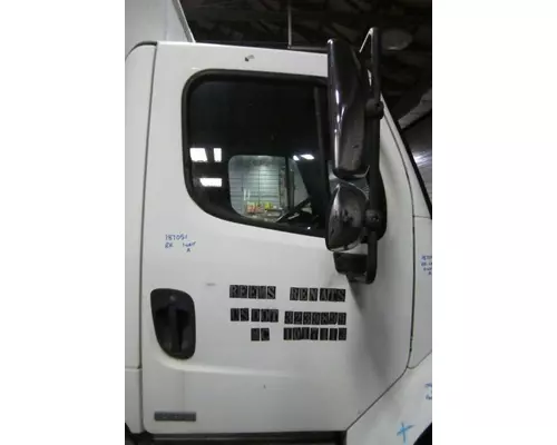 FREIGHTLINER M2 106 DOOR ASSEMBLY, FRONT