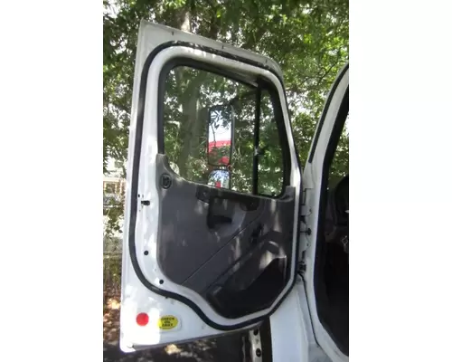 FREIGHTLINER M2 106 DOOR ASSEMBLY, FRONT