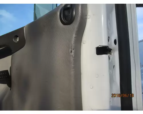 FREIGHTLINER M2 106 DOOR ASSEMBLY, FRONT