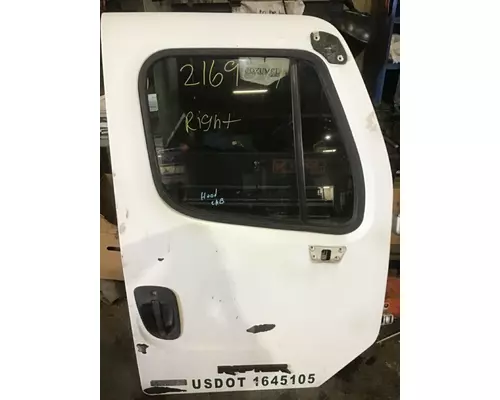 FREIGHTLINER M2 106 DOOR ASSEMBLY, FRONT