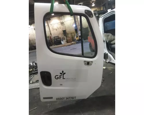 FREIGHTLINER M2 106 DOOR ASSEMBLY, FRONT