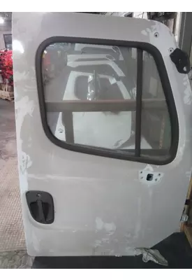 FREIGHTLINER M2 106 DOOR ASSEMBLY, FRONT