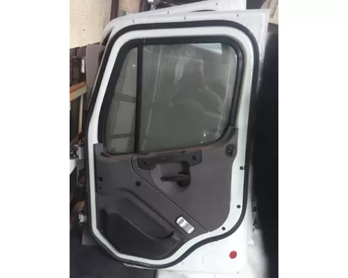 FREIGHTLINER M2 106 DOOR ASSEMBLY, FRONT