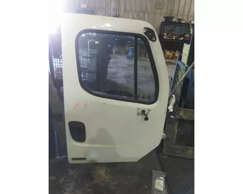 FREIGHTLINER M2 106 DOOR ASSEMBLY, FRONT