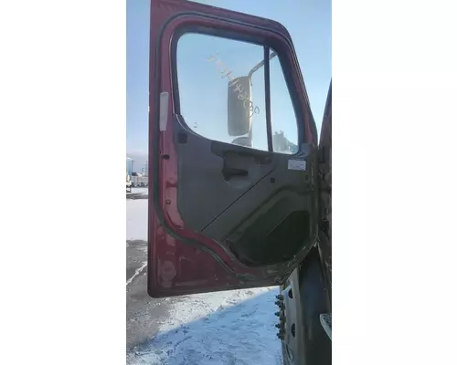 FREIGHTLINER M2 106 DOOR ASSEMBLY, FRONT