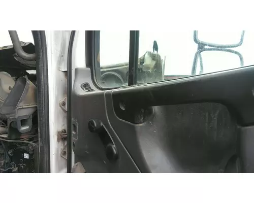 FREIGHTLINER M2 106 DOOR ASSEMBLY, FRONT