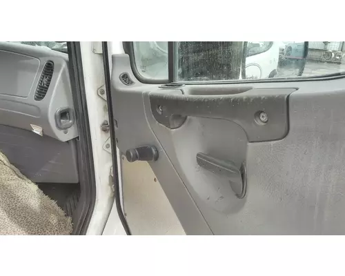 FREIGHTLINER M2 106 DOOR ASSEMBLY, FRONT