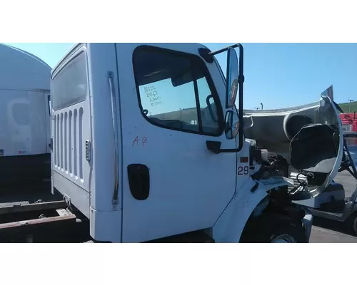 FREIGHTLINER M2 106 DOOR ASSEMBLY, FRONT