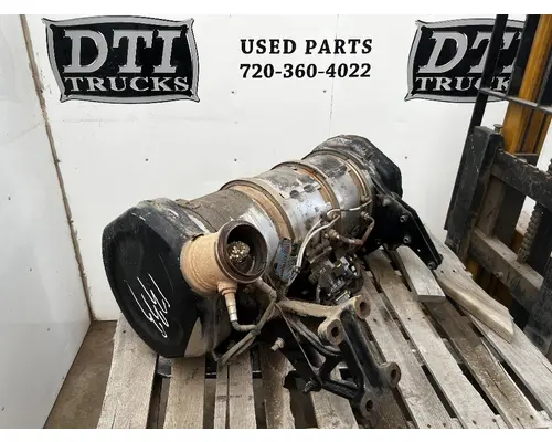 FREIGHTLINER M2 106 DPF (Diesel Particulate Filter)
