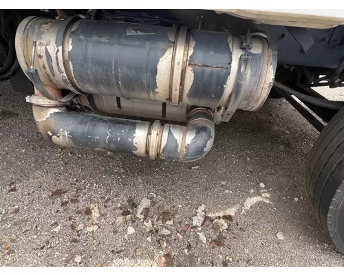 FREIGHTLINER M2 106 DPF (Diesel Particulate Filter)