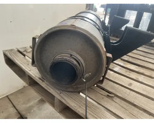FREIGHTLINER M2 106 DPF (Diesel Particulate Filter)