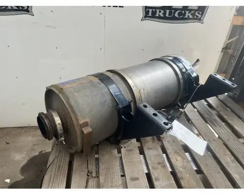 FREIGHTLINER M2 106 DPF (Diesel Particulate Filter)