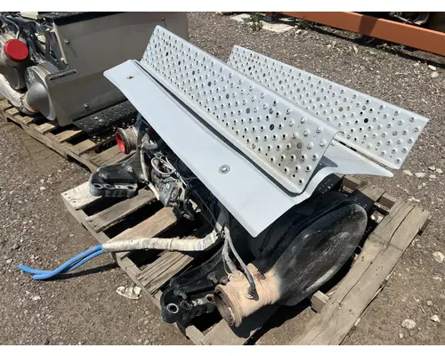 FREIGHTLINER M2 106 DPF (Diesel Particulate Filter)