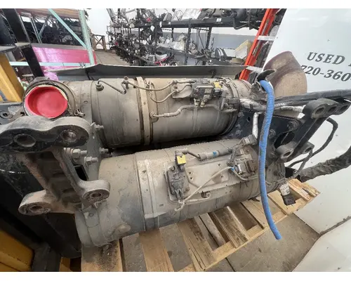 FREIGHTLINER M2 106 DPF2 (Diesel Particulate Filter)