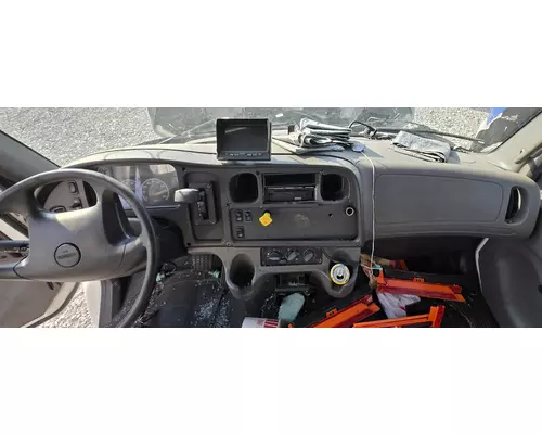 FREIGHTLINER M2 106 Dash Assembly