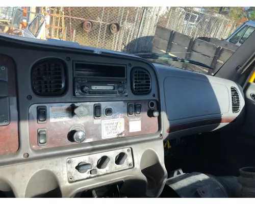 FREIGHTLINER M2 106 Dash Assembly