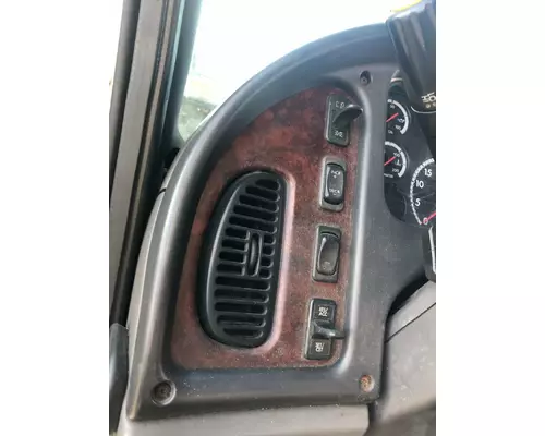 FREIGHTLINER M2-106 Dash Assembly