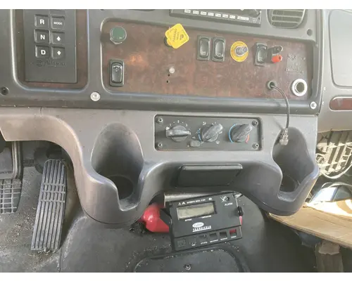 FREIGHTLINER M2-106 Dash Assembly
