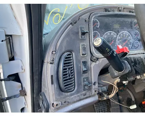 FREIGHTLINER M2-106 Dash Assembly