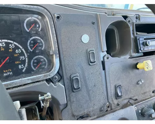 FREIGHTLINER M2-106 Dash Assembly