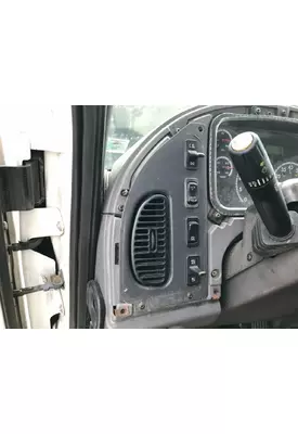 FREIGHTLINER M2-106 Dash Assembly