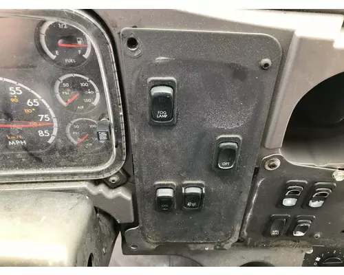 FREIGHTLINER M2-106 Dash Assembly