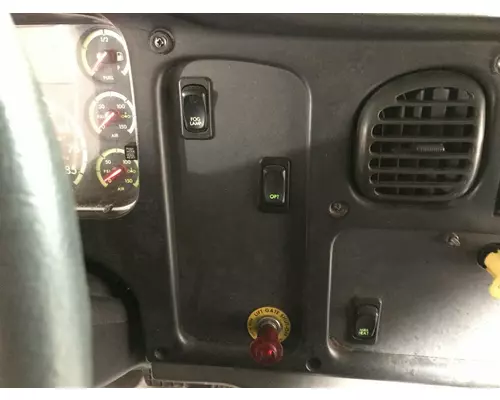 FREIGHTLINER M2-106 Dash Assembly