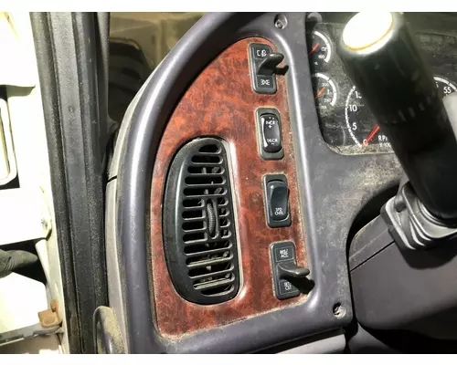 FREIGHTLINER M2-106 Dash Assembly