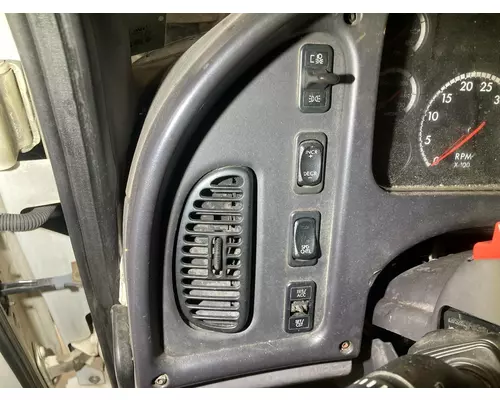 FREIGHTLINER M2-106 Dash Assembly