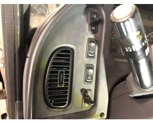 FREIGHTLINER M2-106 Dash Assembly