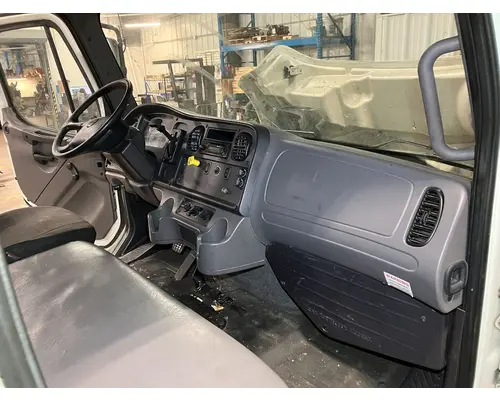 FREIGHTLINER M2-106 Dash Assembly