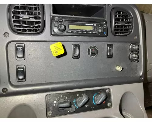 FREIGHTLINER M2-106 Dash Assembly