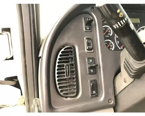 FREIGHTLINER M2-106 Dash Assembly