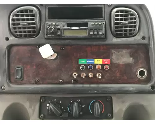 FREIGHTLINER M2-106 Dash Assembly