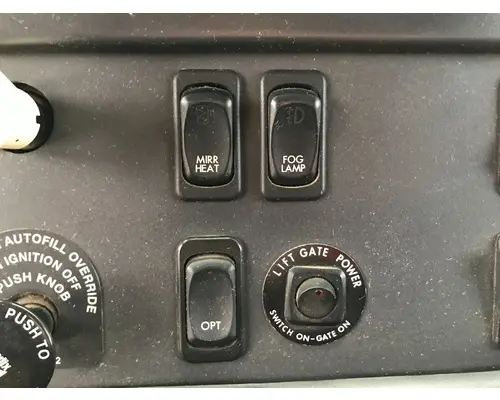 FREIGHTLINER M2-106 Dash Assembly