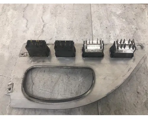 FREIGHTLINER M2-106 Dash Assembly
