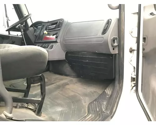 FREIGHTLINER M2-106 Dash Assembly