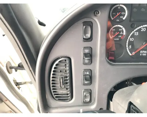 FREIGHTLINER M2-106 Dash Assembly