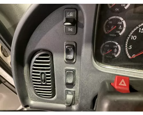 FREIGHTLINER M2-106 Dash Assembly