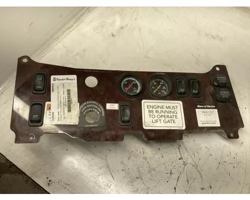 FREIGHTLINER M2-106 Dash Assembly