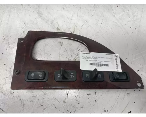 FREIGHTLINER M2-106 Dash Assembly