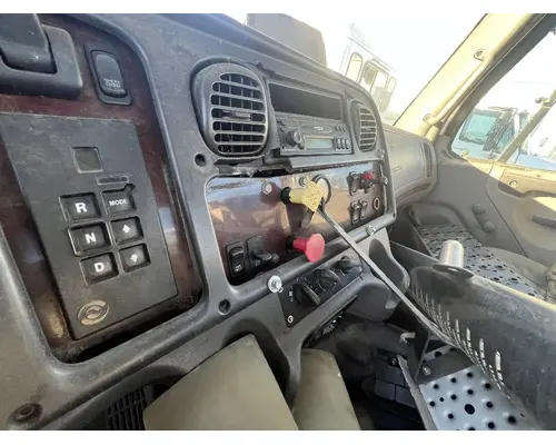 FREIGHTLINER M2 106 Dash Assembly