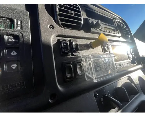 FREIGHTLINER M2 106 Dash Assembly