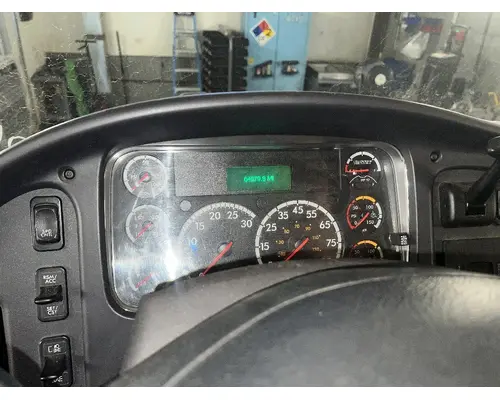 FREIGHTLINER M2 106 Dash Assembly
